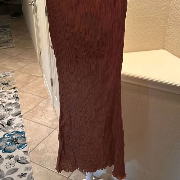 Savannah Morrow Womens Medium Maxi Crinkle Skirt Orange Elastic Waist NWT - Picture 3 of 6